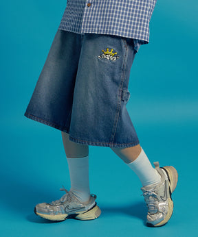 BACK EMB. SHORT DENIM / デニム パンツ 半ズボン ショーツ ワンポイント 刺繍 ネイビー