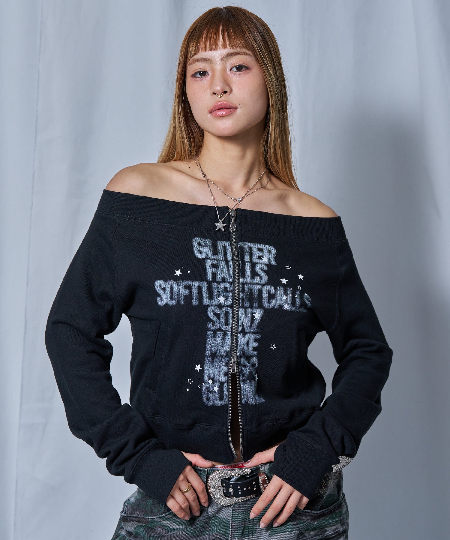 モデル:H165 Size:M