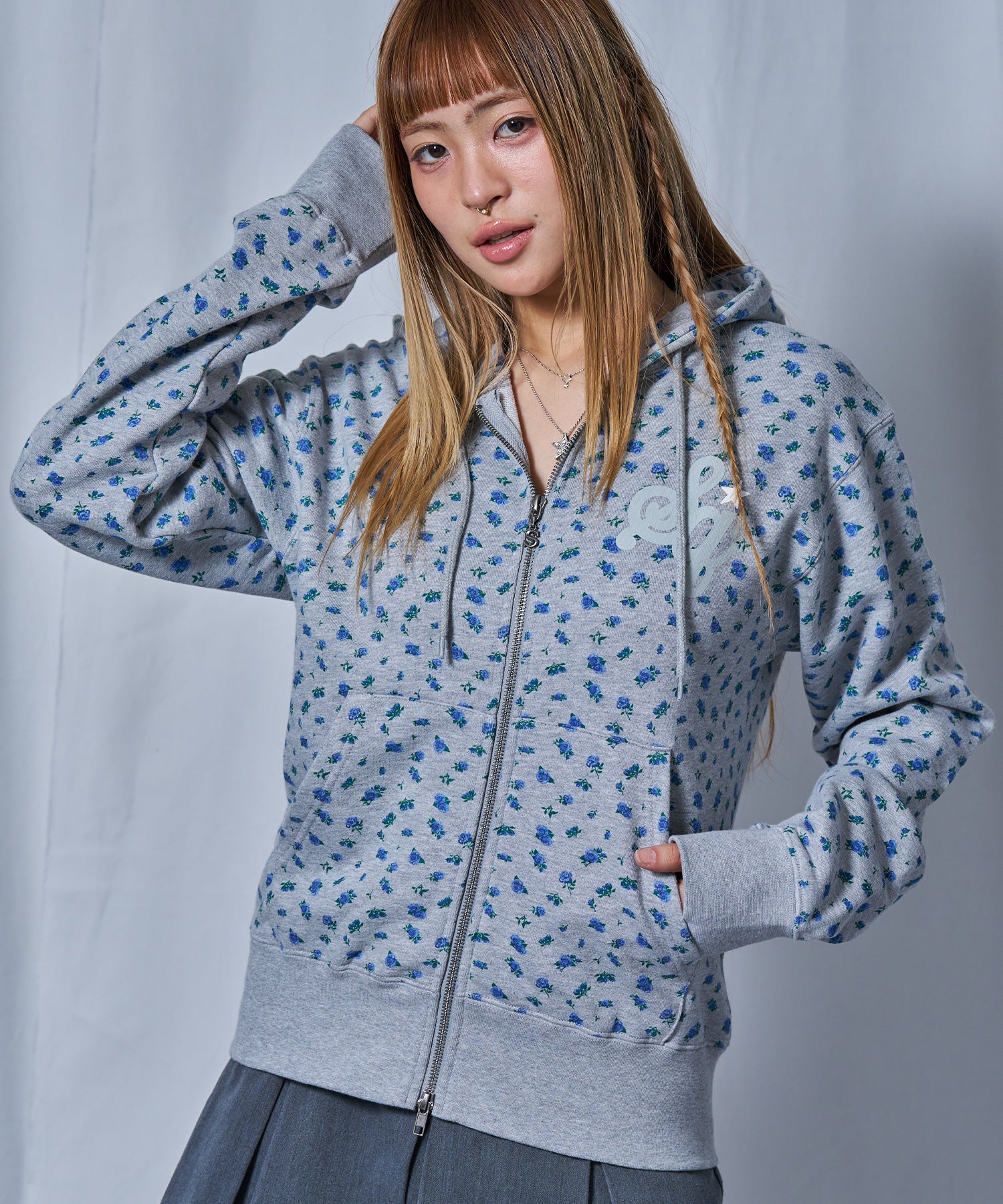 モデル:H165 Size:M