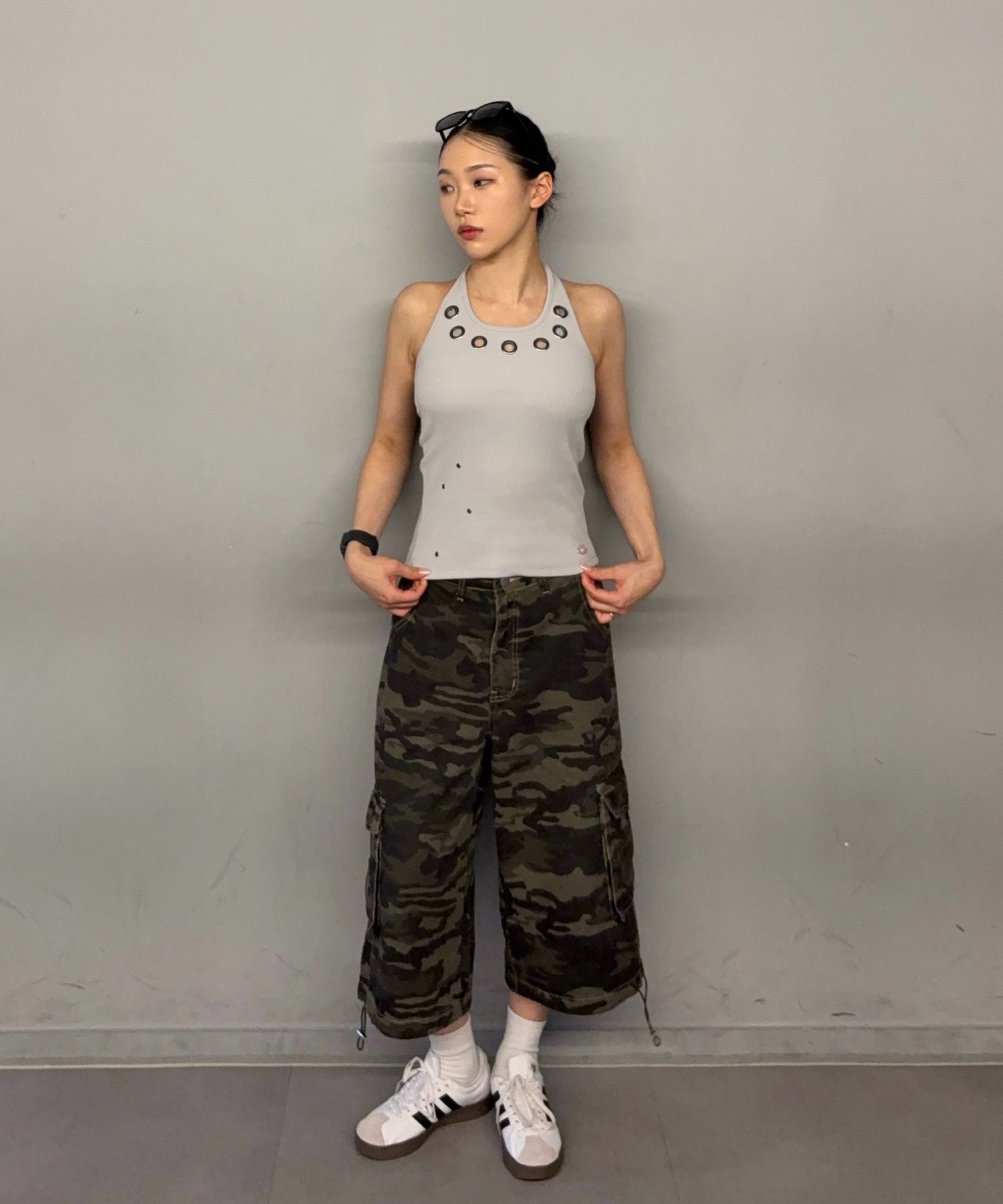 モデル:H163 W53 Size:S