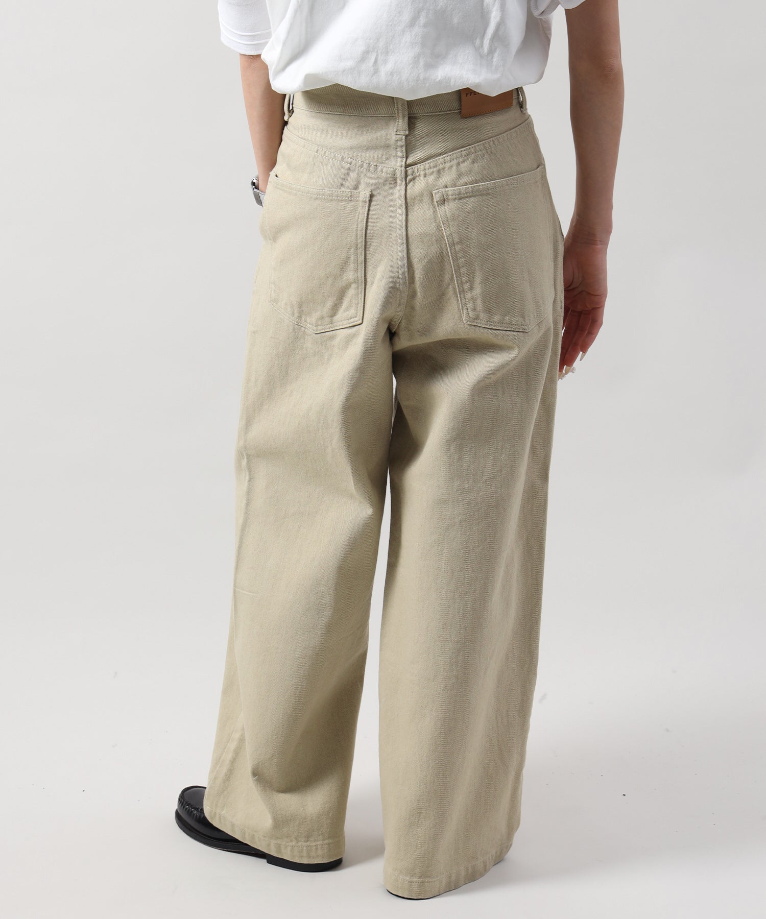 モデル:H163 Size:S ベージュ
