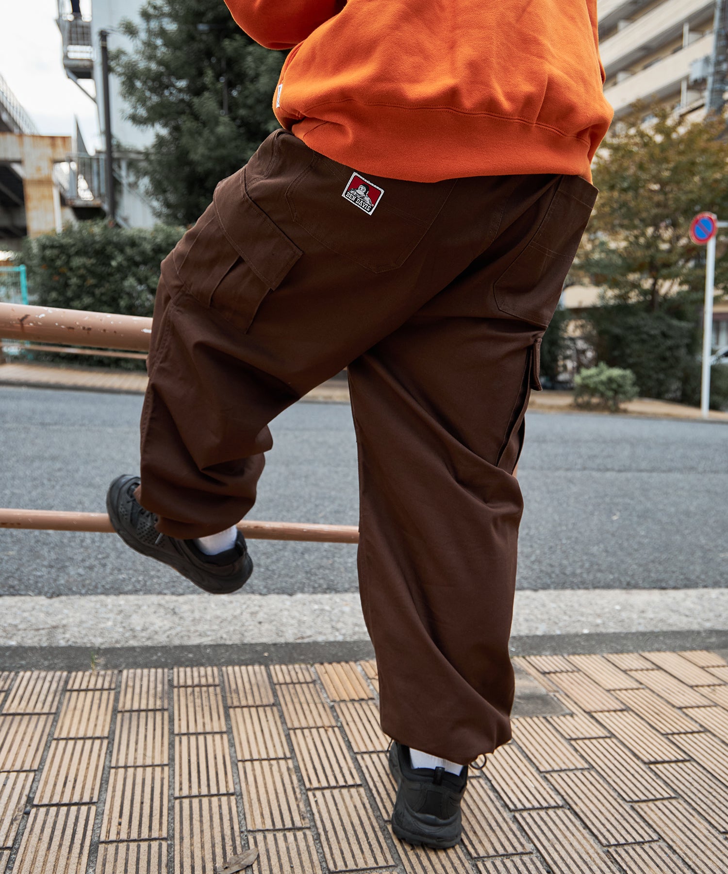 H177 着用サイズ:L【柄85(ブラウン カーゴポケット付き)】