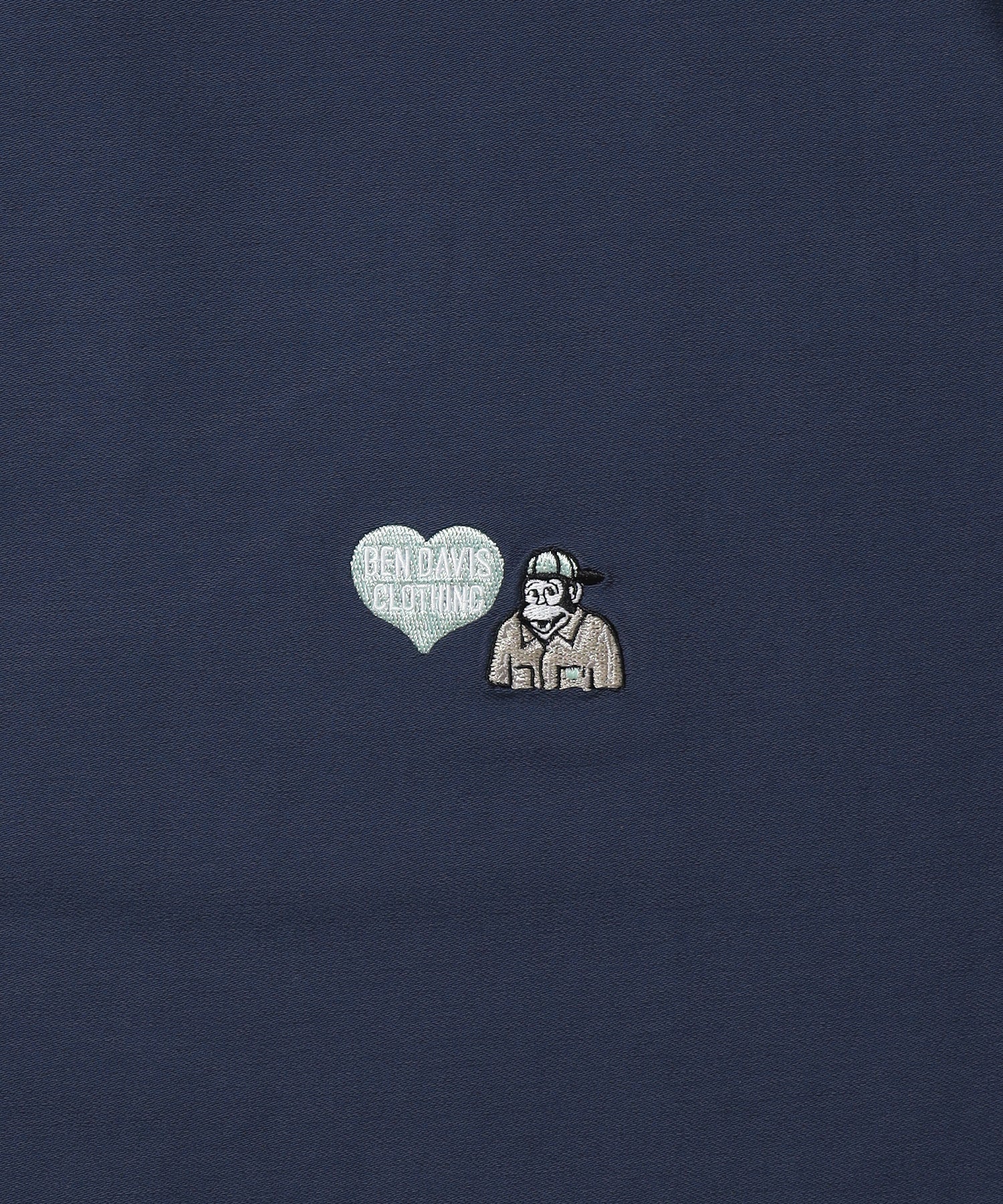 COOLER GORILLA EMB TEE / 接触冷感 オーバーサイズ 半袖 Tシャツ クルーネック 刺繍 ワンポイント プリント ユニセックス ネイビー