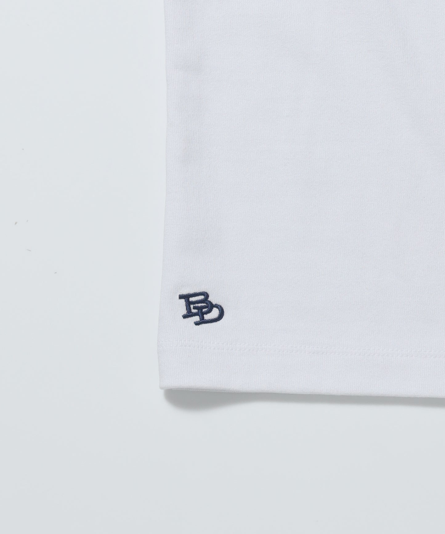 【BEN DAVIS(ベンデイビス)】NAVAL別注 エクストラヘビーオーバーT / 半袖 Tシャツ ワンポイント ブランドロゴ 刺繍 ホワイト