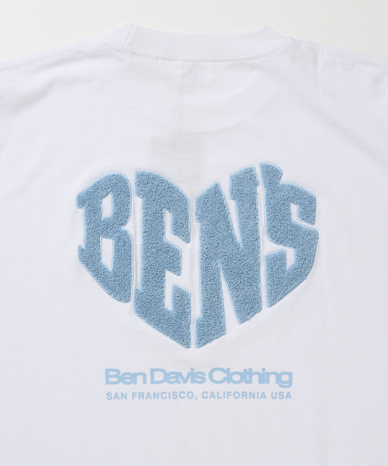HEART CHENILLE 3 TEE / Tシャツ 半袖 クルーネック 刺繍 ワンポイント ユニセックス オーバーサイズ サガラ ホワイト