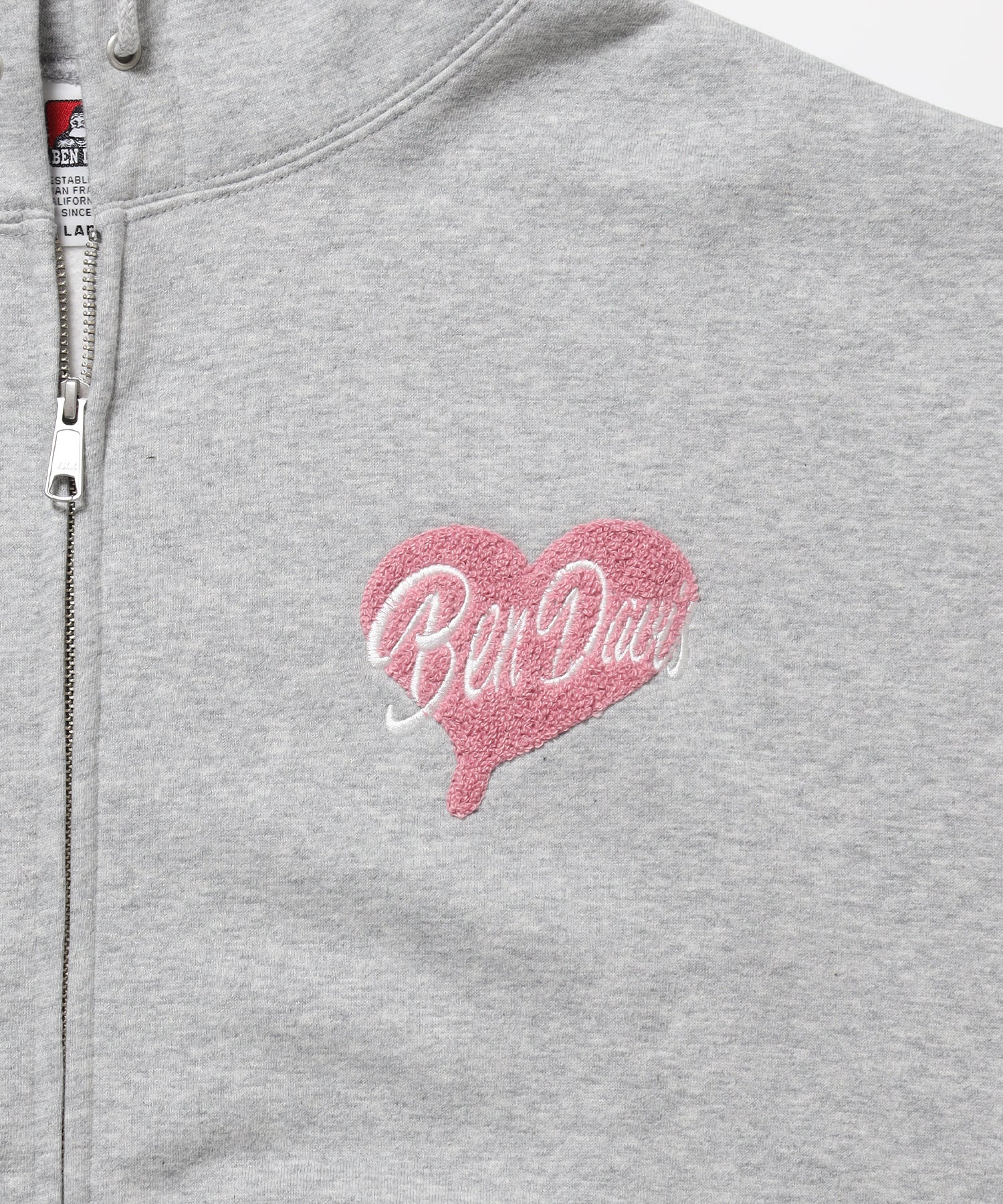 HEART CHENILLE ZIP HOODIE / ジップパーカー フード ハート チェニール 刺繍 裏起毛 ユニセックス グレー
