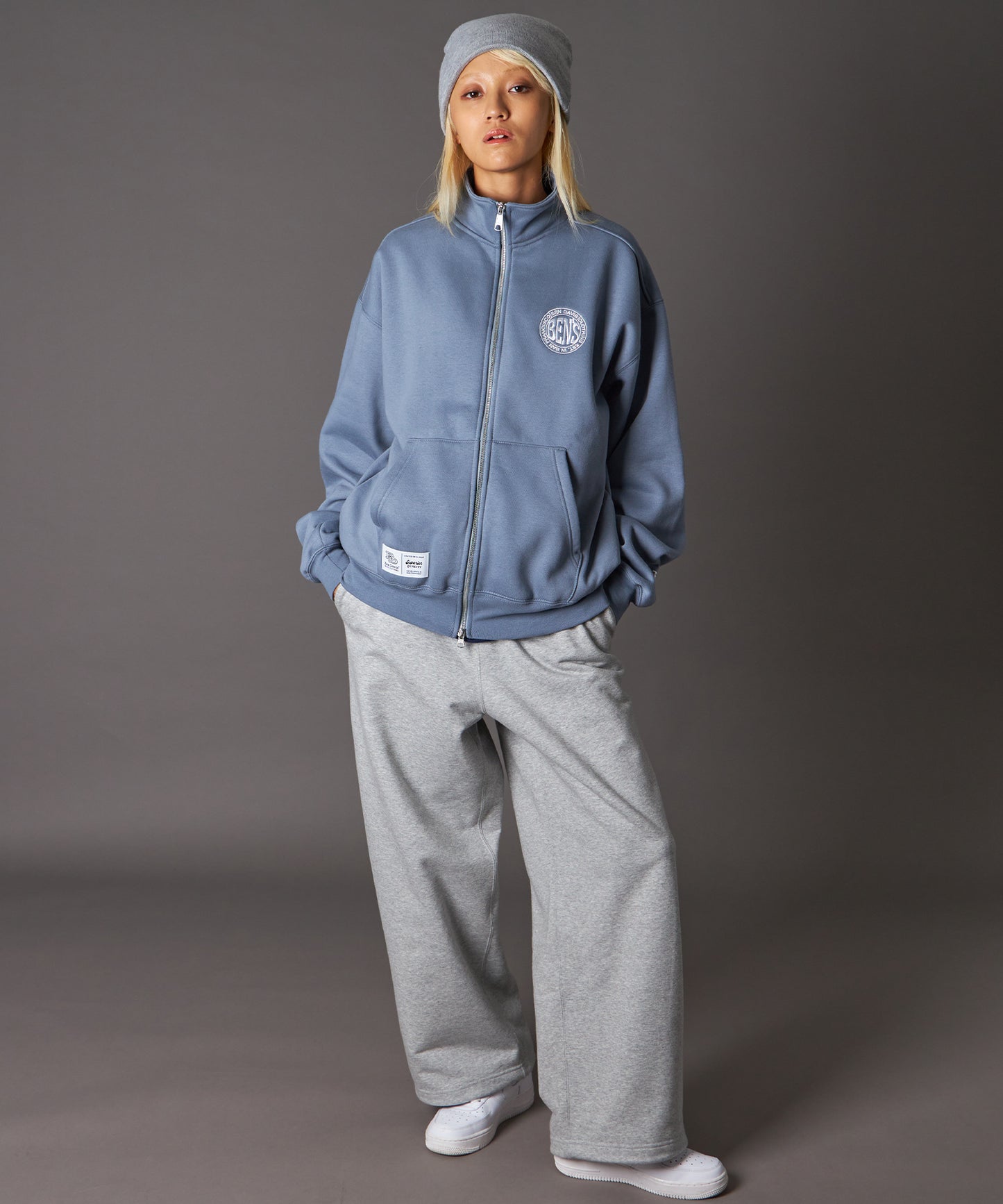 モデル:H172 Size:M