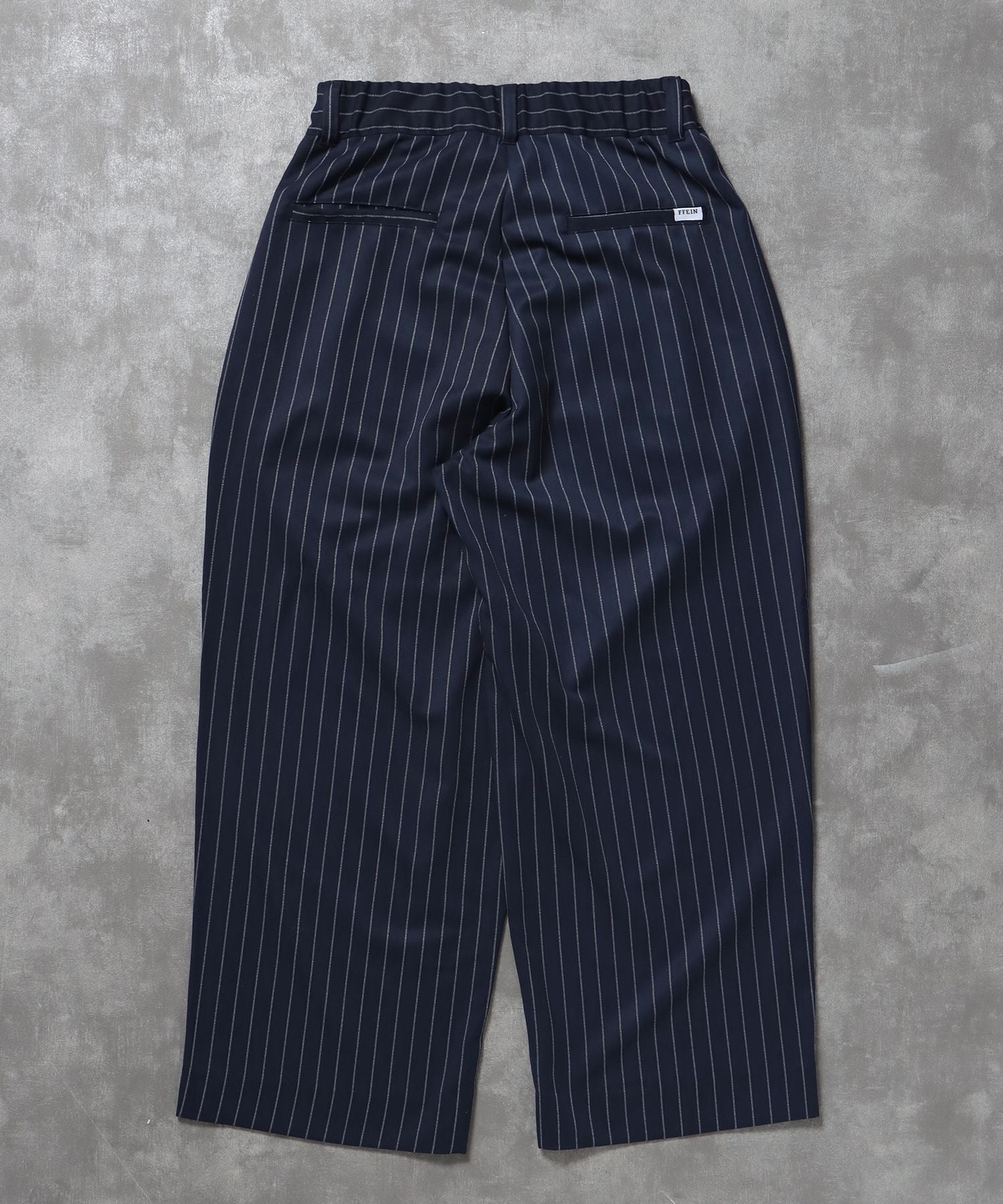 ストライプワイドタックパンツ / スラックス パンツ ドローストリング ストライプ 起毛 タック ネイビー