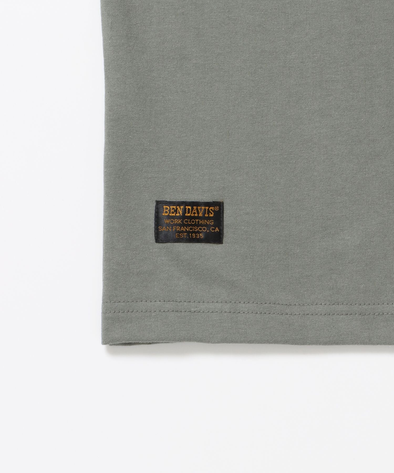 BD LABEL EMB TEE / Tシャツ クルーネック ワンポイント シンプル ユニセックス グリーン