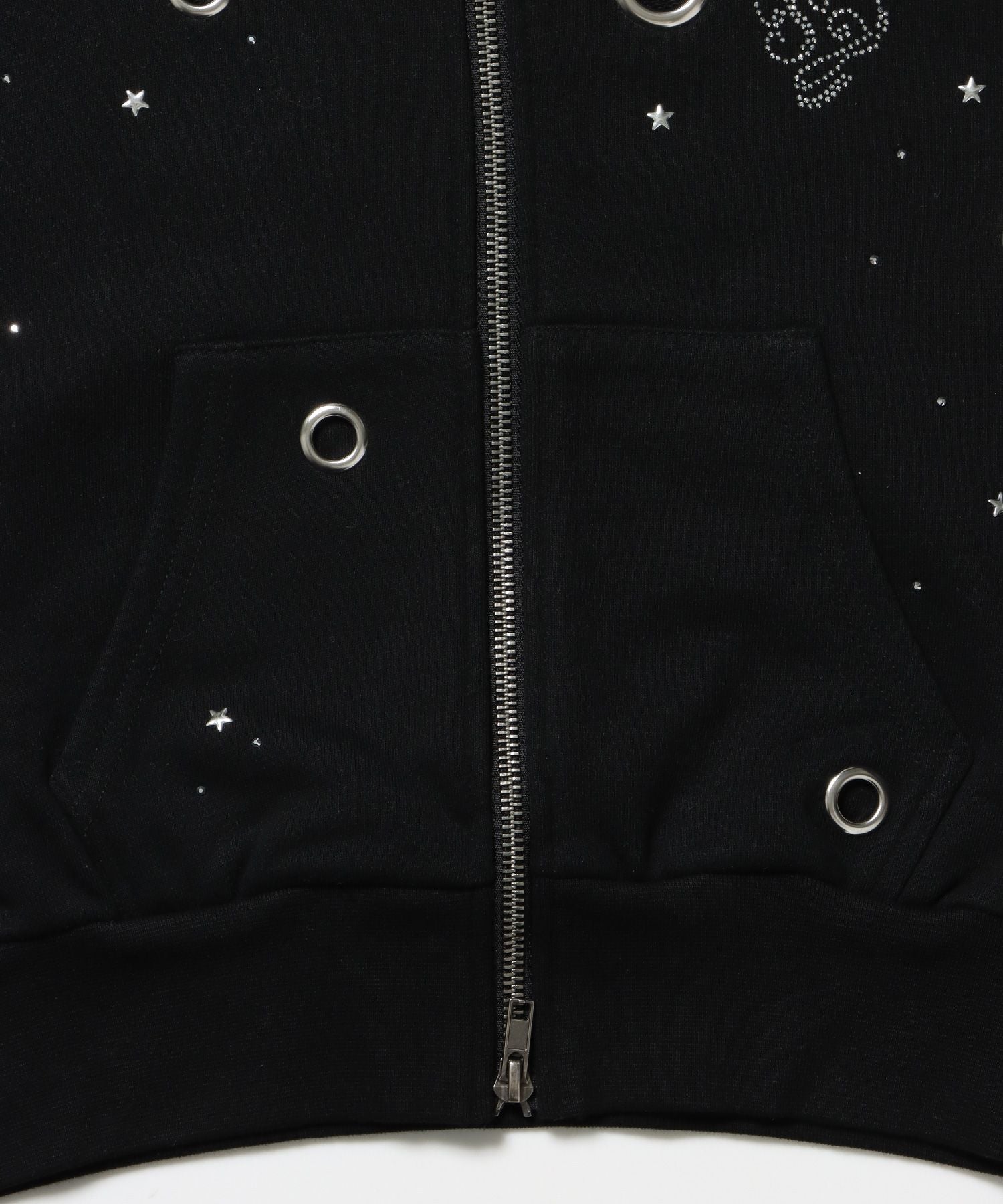 sqnz rhinestone & eyelet zip p/k / ジップパーカー スタッズ ハトメ ラインストーン フーディ 短丈 裏毛 【セットアップ着用可能】 ブラック