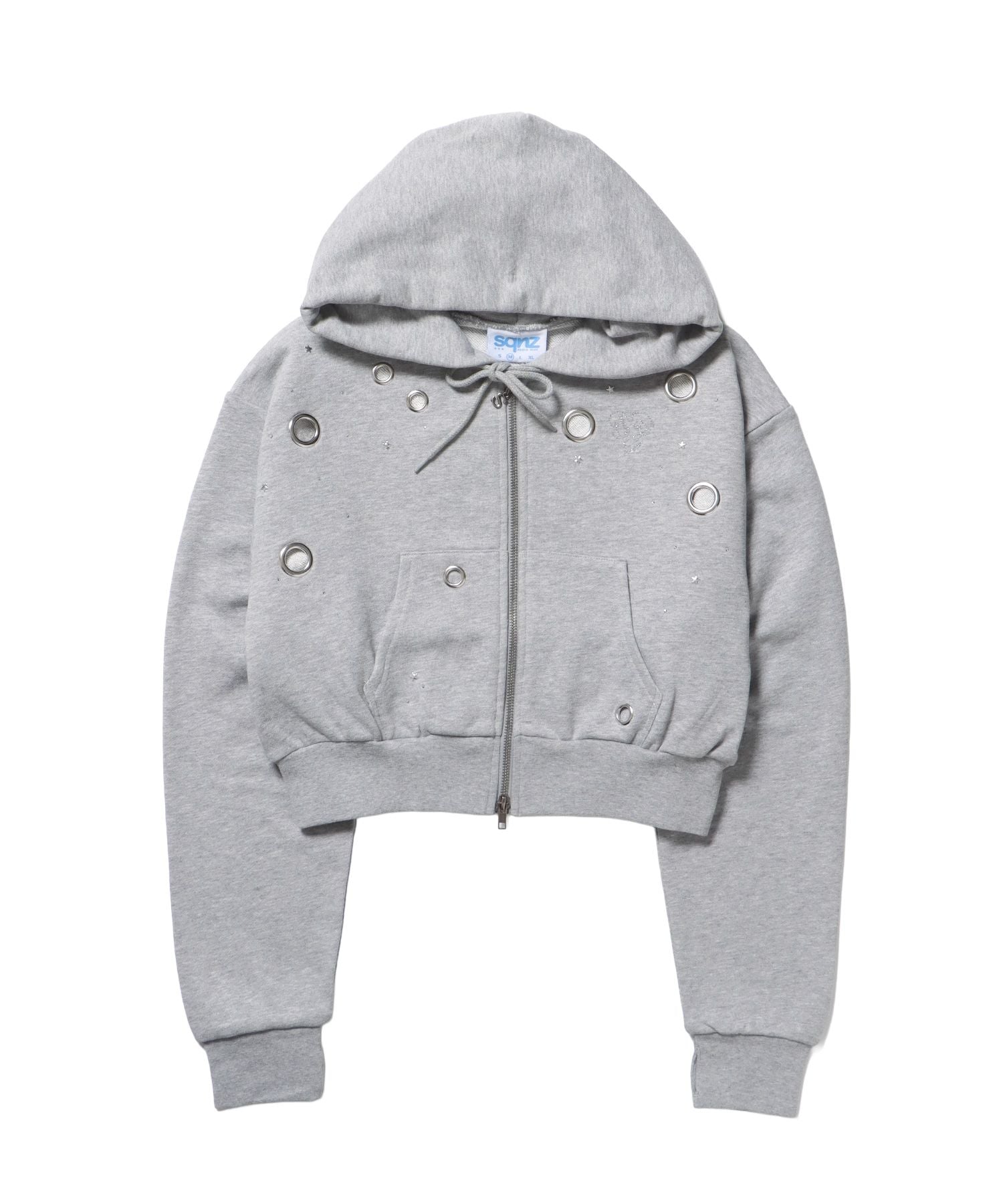 【sqnz(エスキュンズ)】sqnz rhinestone & eyelet zip p/k / ジップパーカー スタッズ ハトメ ラインストーン フーディ 短丈 裏毛 【セットアップ着用可能】 グレー
