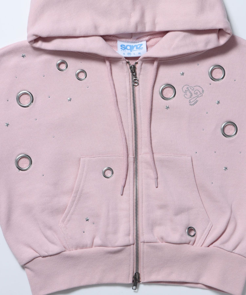 sqnz rhinestone & eyelet zip p/k / ジップパーカー スタッズ ハトメ ラインストーン フーディ 短丈 裏毛 【セットアップ着用可能】 ライトピンク