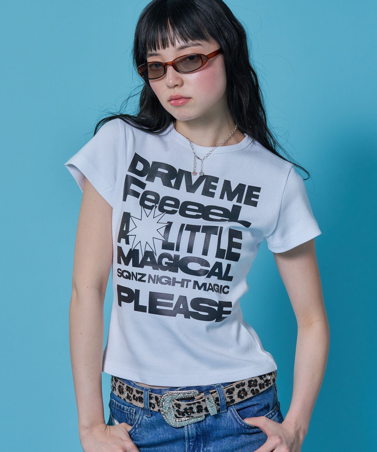 sqnz（エスキュンズ）】sqnz message pt compact tee / レディース T