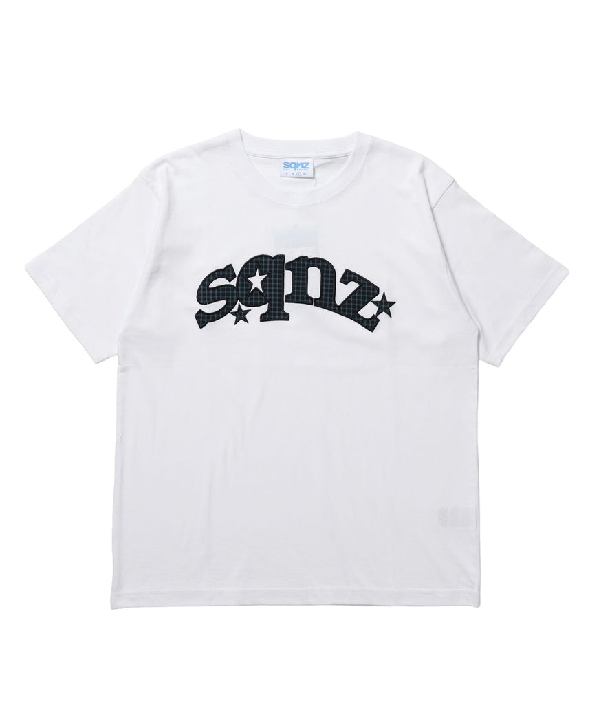 【sqnz(エスキュンズ)】sqnz star logo checkered applique tee / Tシャツ ワッペン チェック 半袖 クルーネック ワンポイント ユニセックス ホワイト系その他
