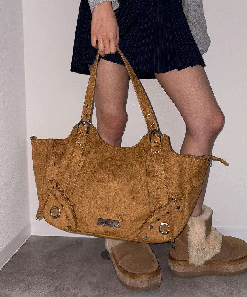 sqnz star eylet bag / フェイクレザー フェイクスウェード バック アジャスター ハンドバック ハトメ