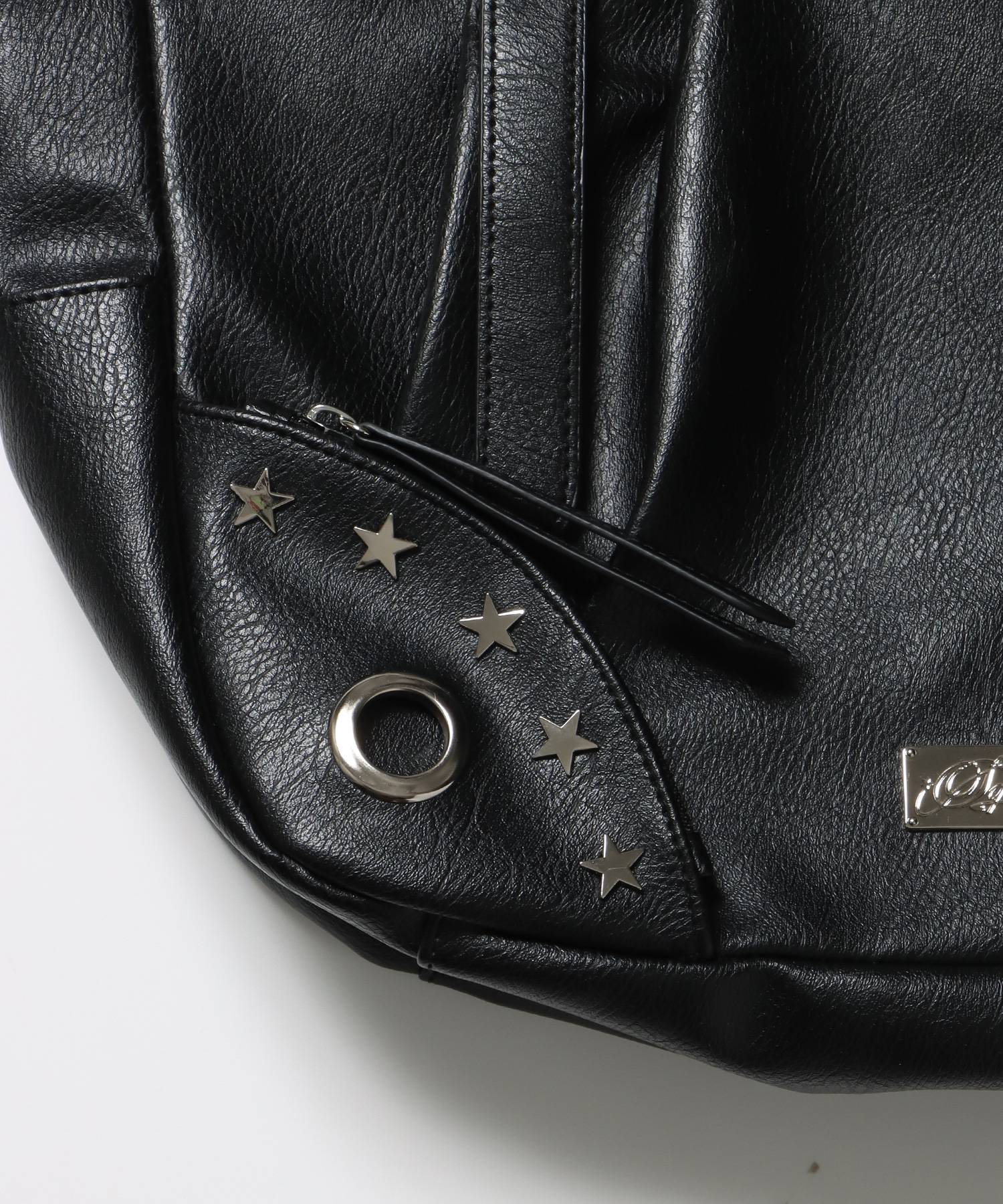 sqnz star eylet bag / フェイクレザー フェイクスウェード バック アジャスター ハンドバック ハトメ