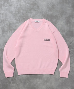 ワンポイントロゴVネックニット/ ニット Vネック 刺繍 ワンポイント 長袖 【短丈】 ピンク