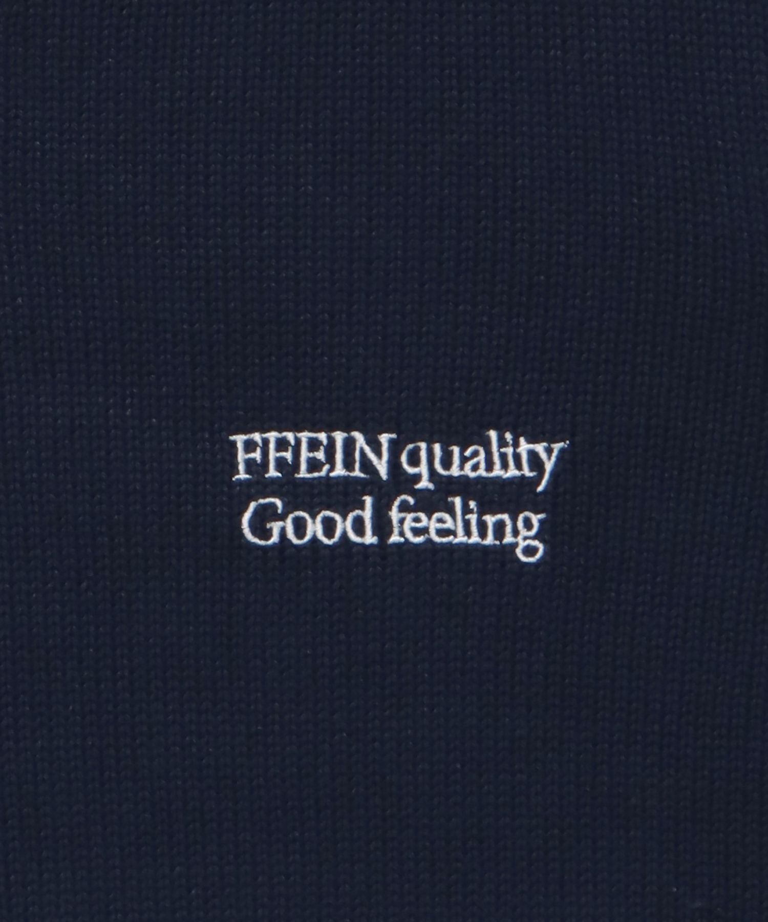 ワンポイントロゴVネックニット/ ニット Vネック 刺繍 ワンポイント 長袖 【短丈】 ネイビー