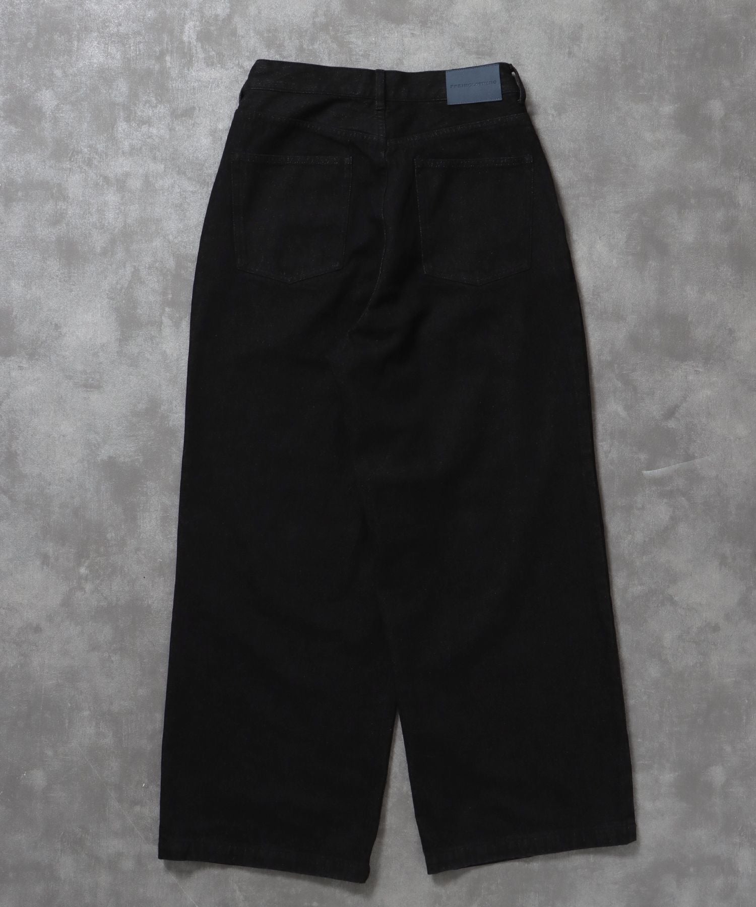 ワイドストレートタックデニムパンツ / デニム パンツ ボトムス ワイドシルエット デニム 【セットアップ対応】 ブラック