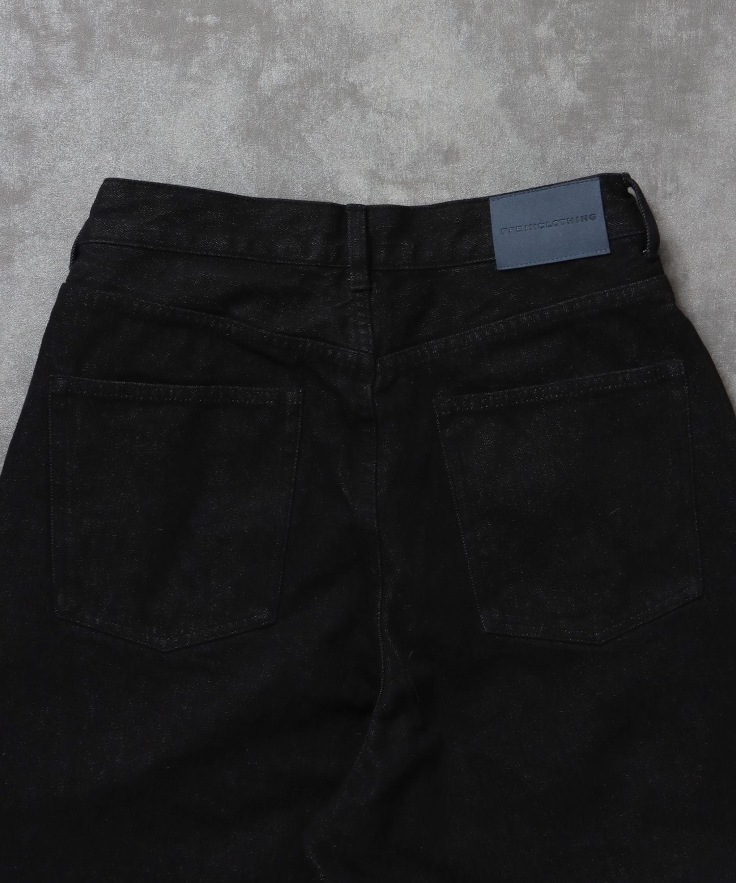 ワイドストレートタックデニムパンツ / デニム パンツ ボトムス ワイドシルエット デニム 【セットアップ対応】 ブラック