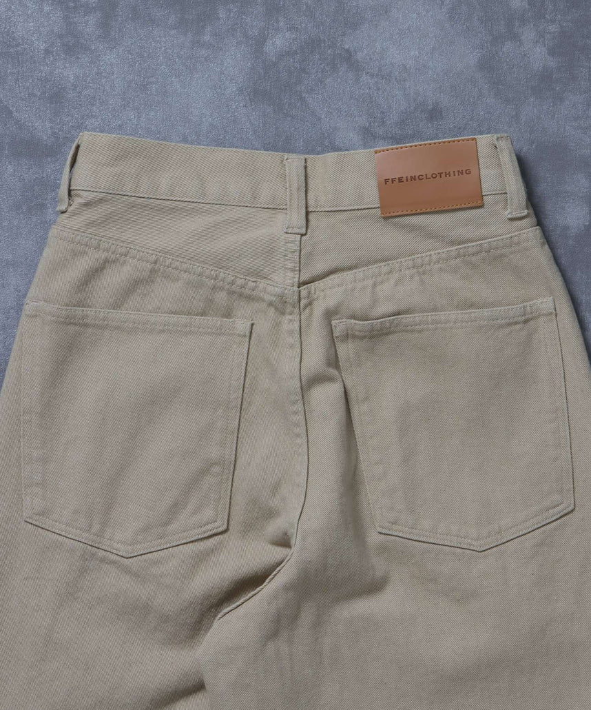 ワイドストレートタックデニムパンツ / デニム パンツ ボトムス ワイドシルエット デニム 【セットアップ対応】 ベージュ