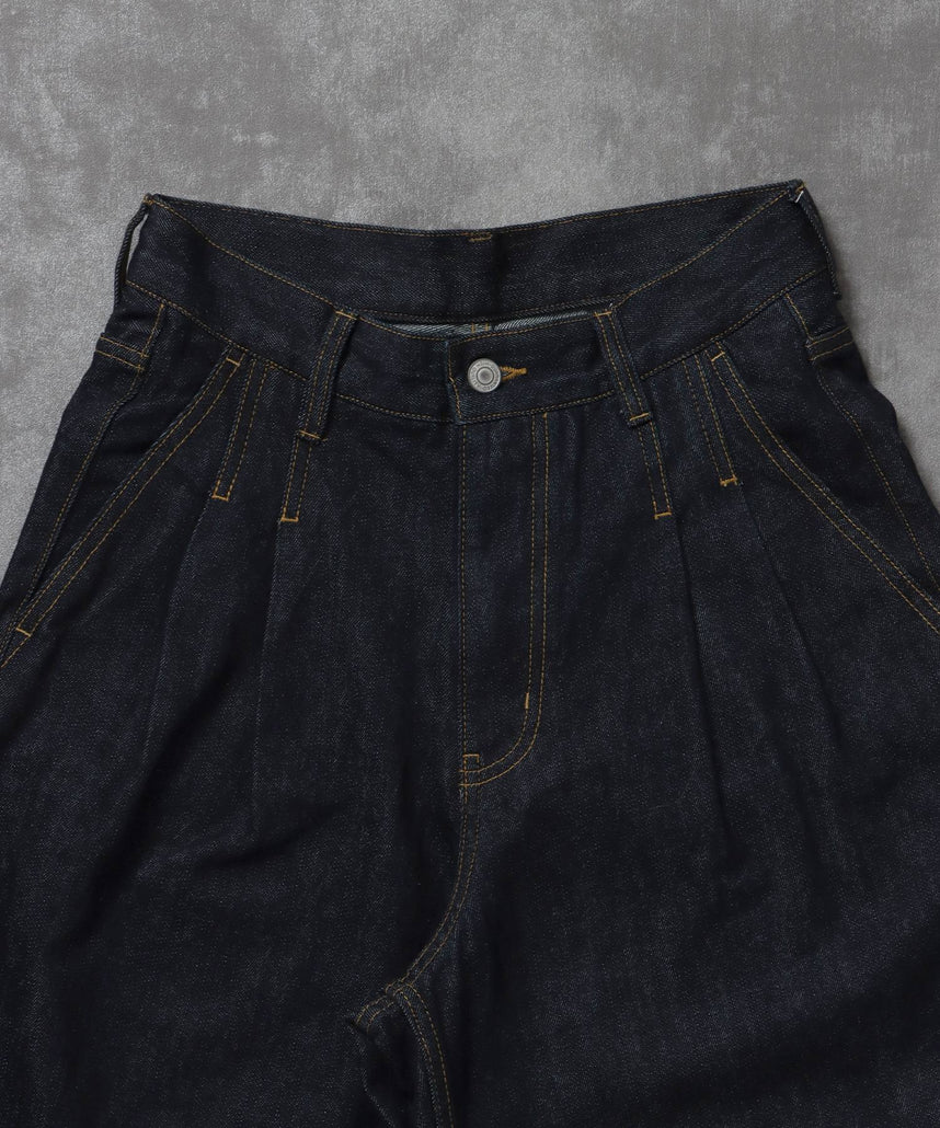 ワイドストレートタックデニムパンツ / デニム パンツ ボトムス ワイドシルエット デニム 【セットアップ対応】 ネイビー