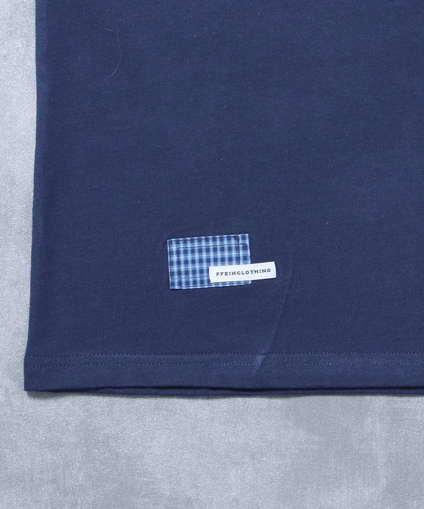 アップリケロゴショート丈Tシャツ/ Tシャツ クルーネック 半袖 プリント 刺繍 チェック 【短丈】 ネイビー