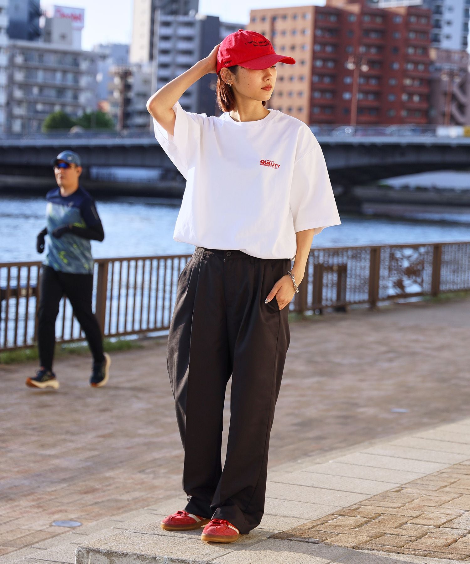 モデル:H163 Size:M 柄80