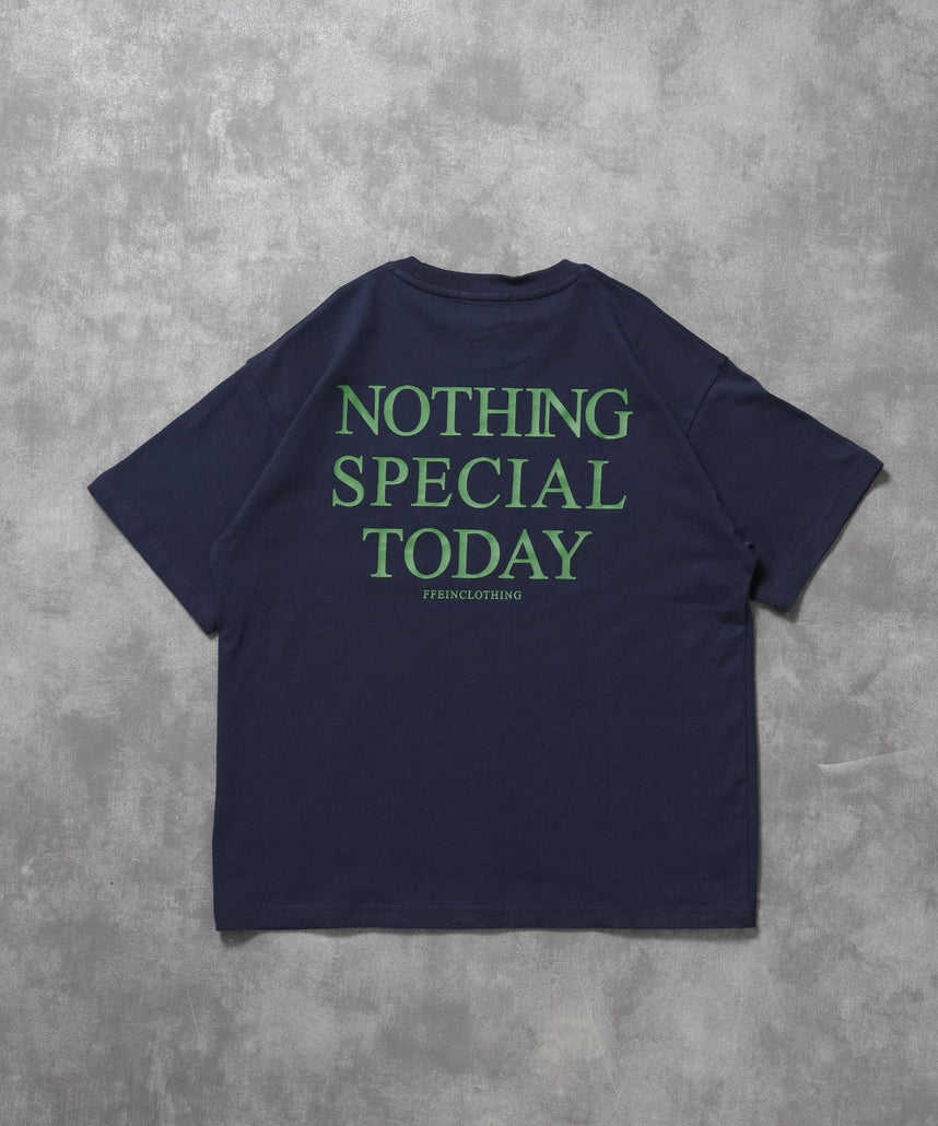 【FFEIN(フェイン)】アメリカンプリントロゴショート丈Tシャツ/ Tシャツ クルーネック 半袖 プリント 【短丈】 ネイビー