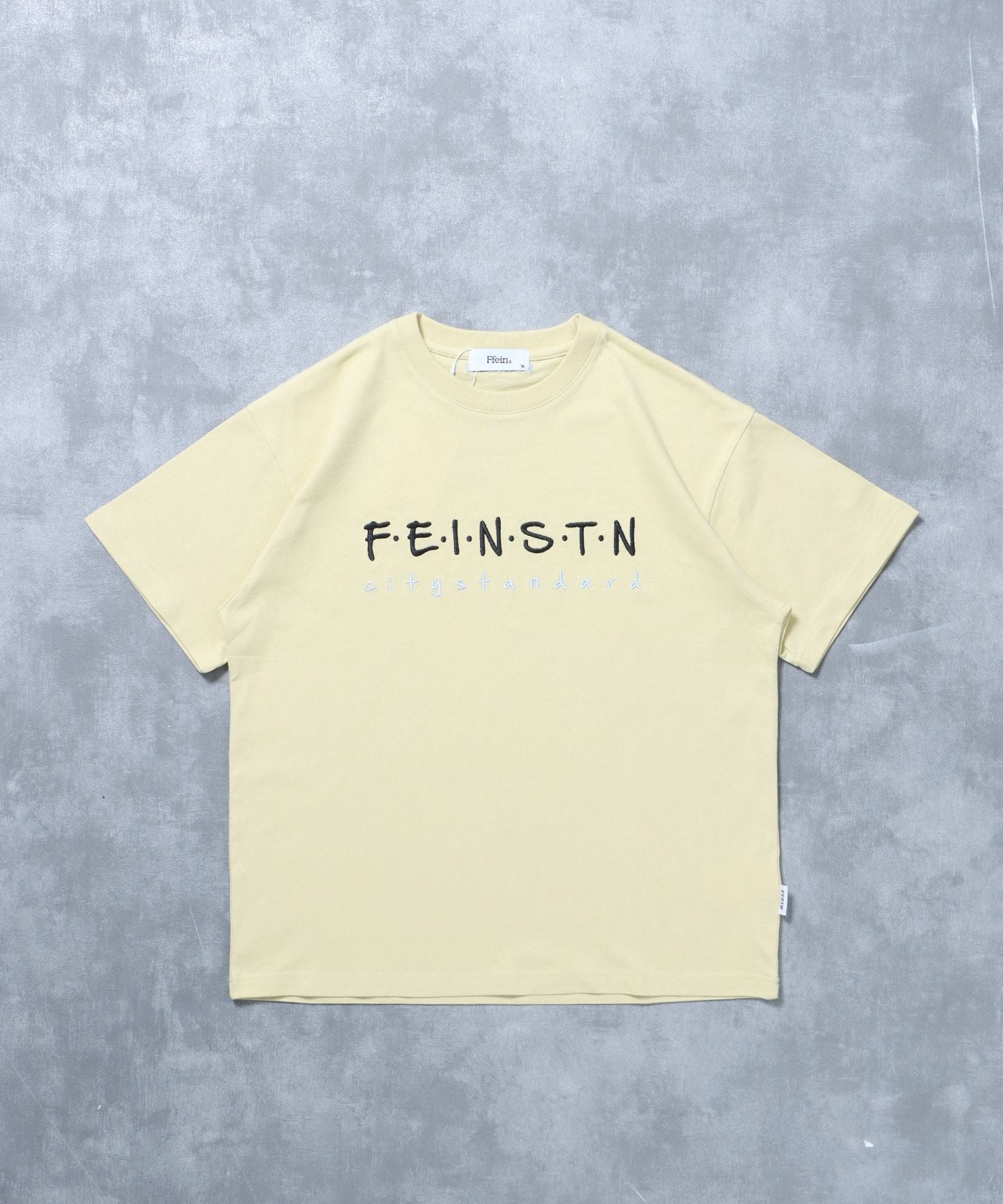 【FFEIN(フェイン)】手書き刺繍ロゴショート丈Tシャツ/ Tシャツ クルーネック 半袖 刺繍 【短丈】 レモンイエロー