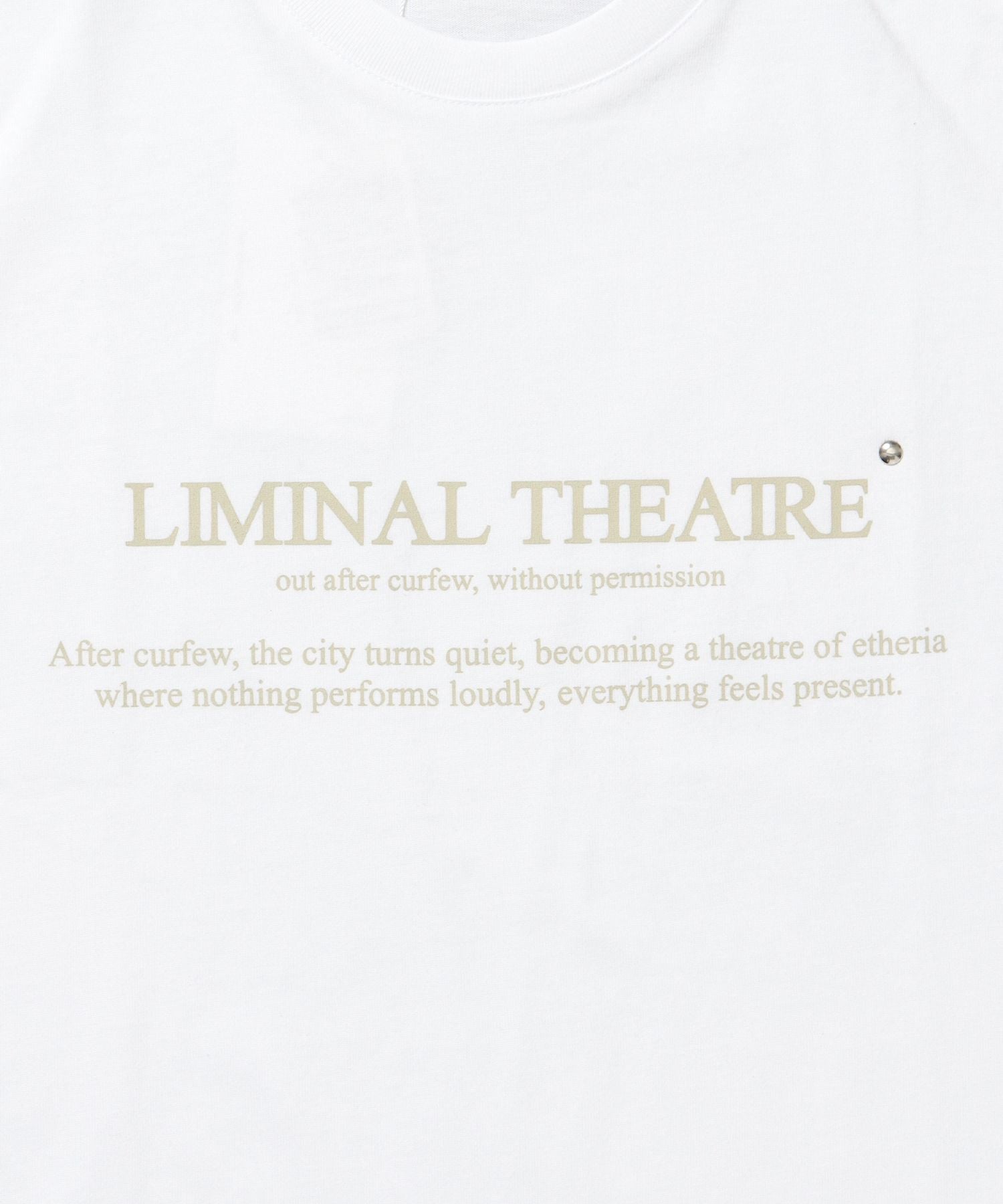 シンプルプリントロゴショート丈Tシャツ/ Tシャツ クルーネック 半袖 プリント スタッズ ワンポイント【短丈】 ホワイト