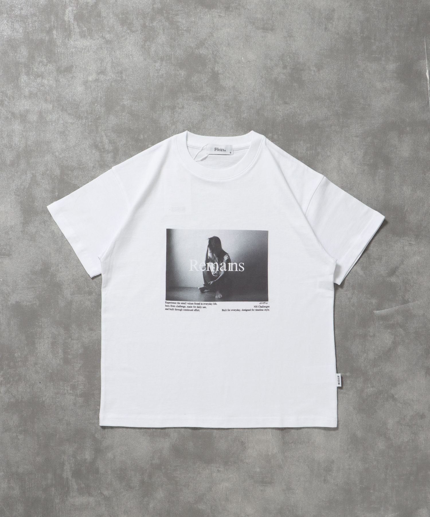 【FFEIN(フェイン)】モノトーンフォトプリントショート丈Tシャツ / Tシャツ クルーネック 半袖 プリント フォト 【短丈】 ホワイト