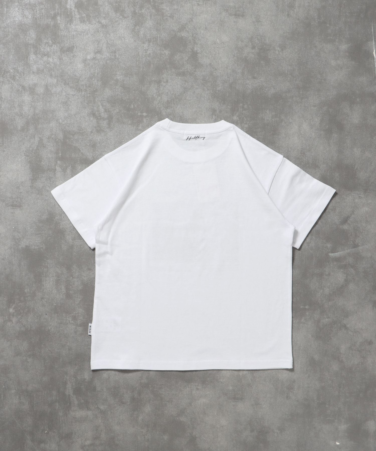 モノトーンフォトプリントショート丈Tシャツ / Tシャツ クルーネック 半袖 プリント フォト 【短丈】 ホワイト