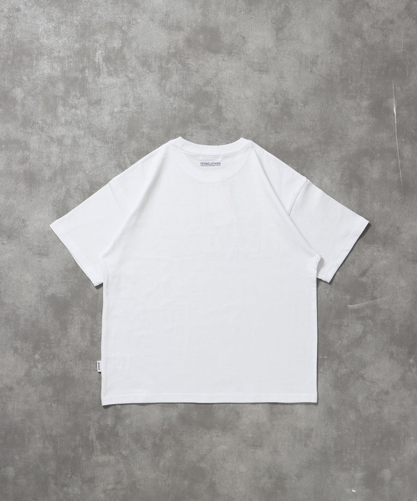 ぼかしメッセージロゴショート丈Tシャツ / Tシャツ クルーネック 半袖 プリント ぼかし 【短丈】 ホワイト