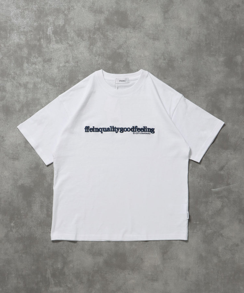 【FFEIN(フェイン)】センターロゴ3D刺繍ショート丈Tシャツ / Tシャツ クルーネック 半袖 刺繍 シンプル 【短丈】 ホワイト
