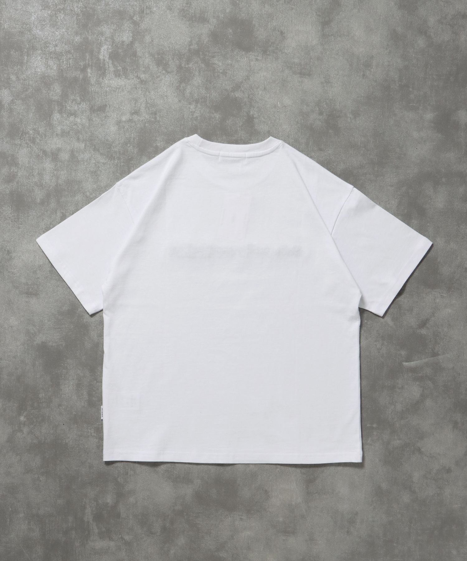 センターロゴ3D刺繍ショート丈Tシャツ / Tシャツ クルーネック 半袖 刺繍 シンプル 【短丈】 ホワイト