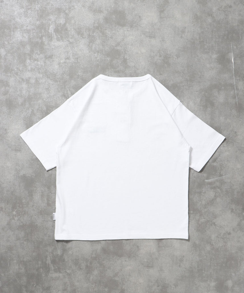 ワンポイント刺繍ロゴヘンリーネックショート丈Tシャツ/ Tシャツ ヘンリーネック 半袖 刺繍 ボタン ワンポイント シンプル 【短丈】
ホワイト