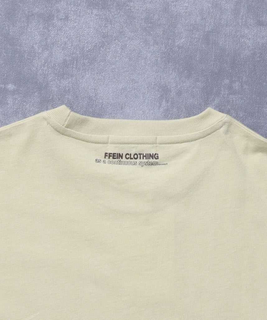 線画グラフィックロゴショート丈Tシャツ / Tシャツ クルーネック 半袖 プリント 【短丈】 レモンイエロー