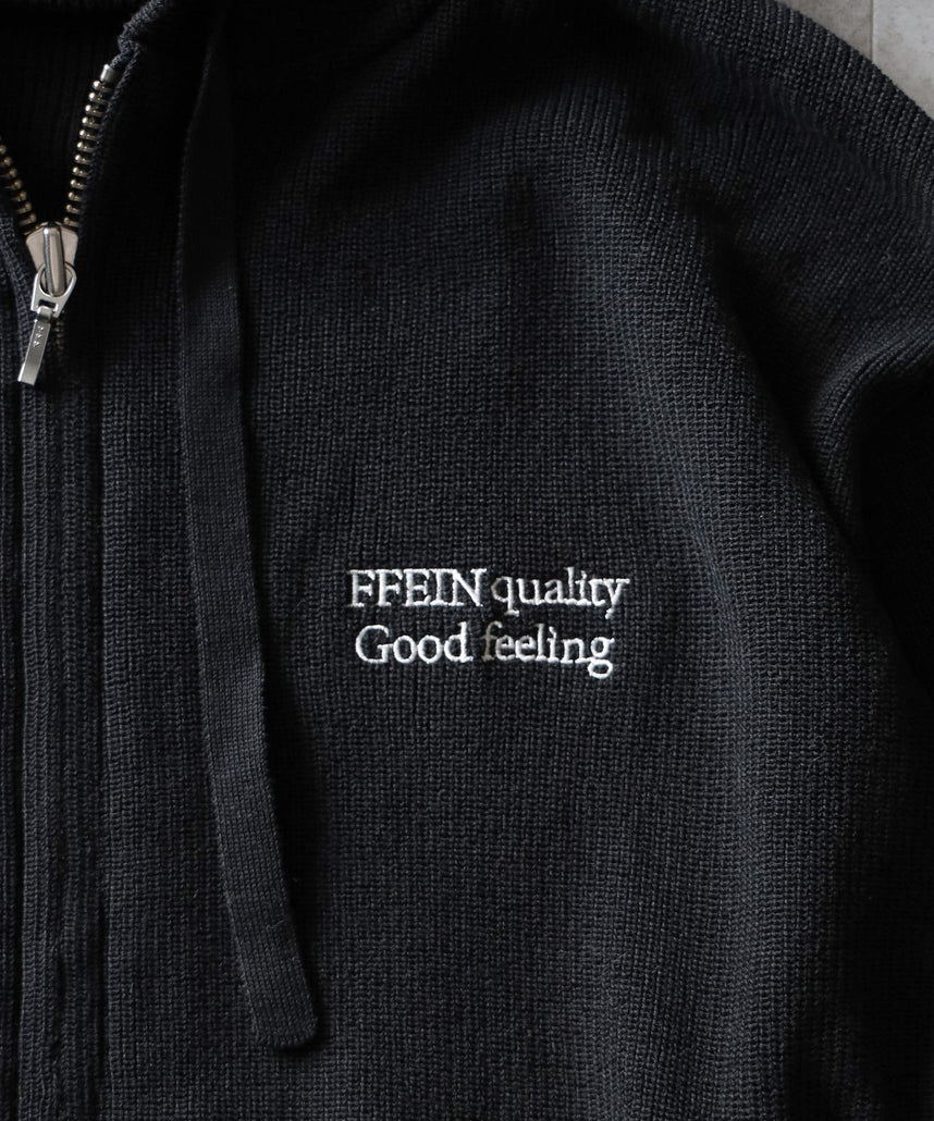 ワンポイント刺繍フード短丈ニットPK / ジップパーカー ダブルジップ ニット フーディ 刺繍 【短丈】 ブラック