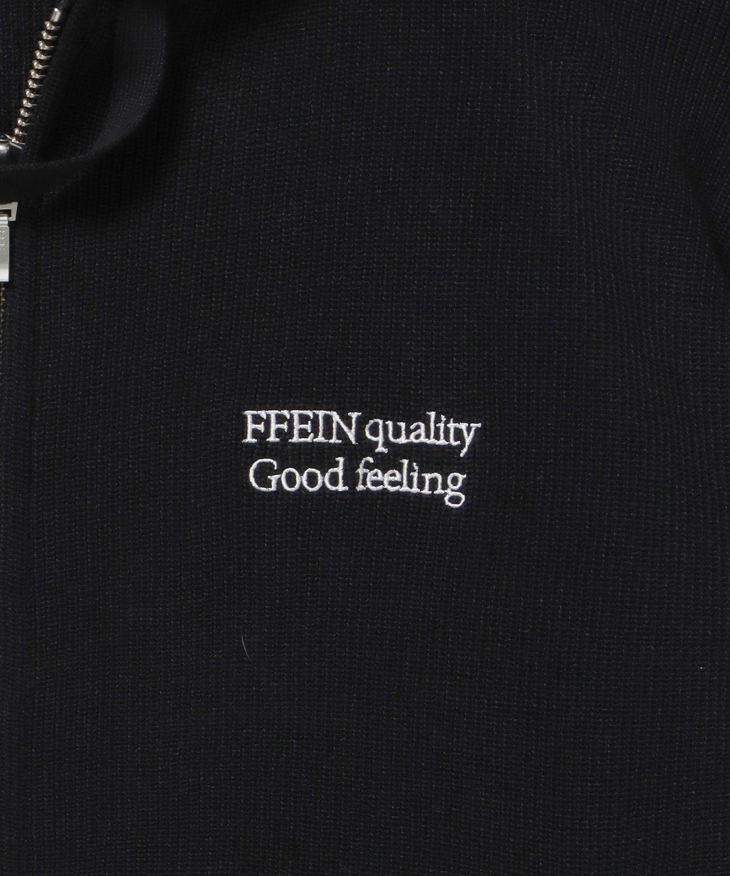 ワンポイント刺繍フード短丈ニットPK / ジップパーカー ダブルジップ ニット フーディ 刺繍 【短丈】 ブラック