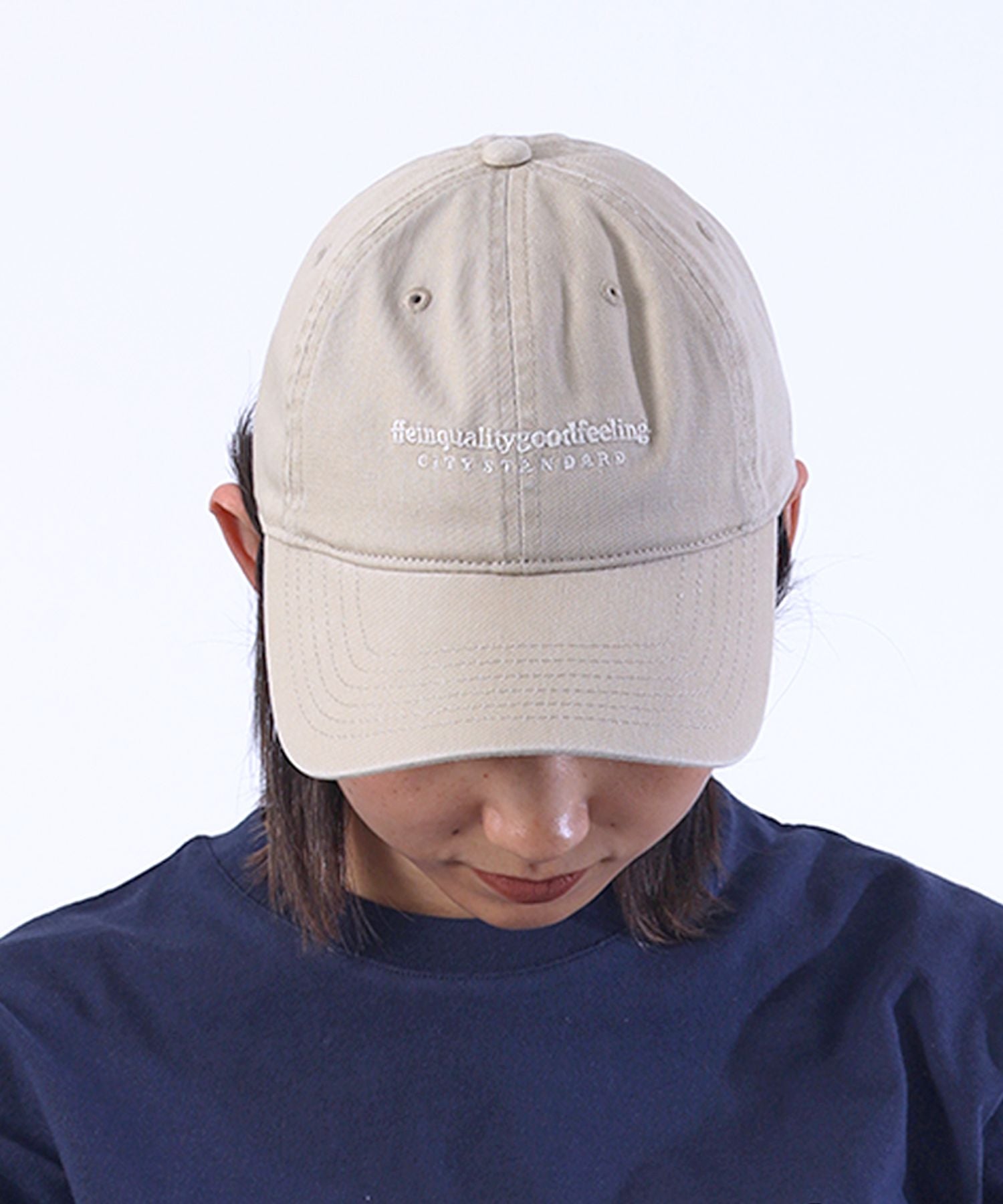 【FFEIN(フェイン)】メッセージ刺繍キャップ / ユニセックス キャップ 帽子 雑貨 刺繍 ベージュ