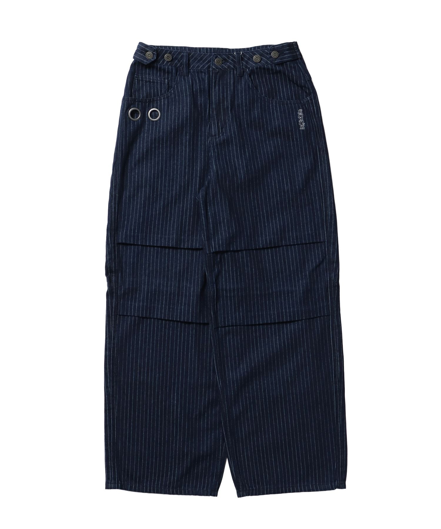 【sqnz(エスキュンズ)】ヴィンテージライクタックデニムパンツ / パンツ ハトメ レザーパッチ デニム ボトムス 加工 ワイドシルエット ネイビー