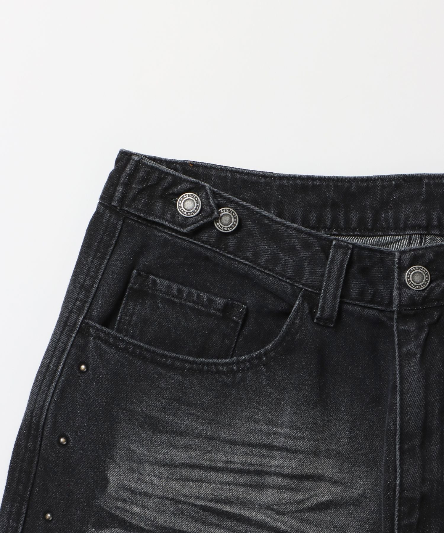※WEB限定 / スタッズデニムショートパンツ / sqnz washed denim shorts ブラック
