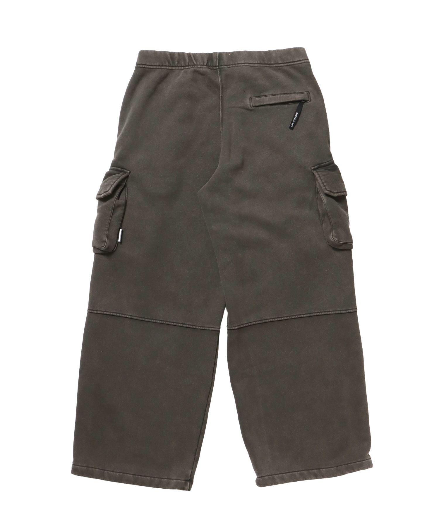 FADED SWEAT CARGO PANTS / カーゴパンツ スウェット ワイドシルエット 裏起毛 ドローコード 刺繍 ≪セットアップ着用可能≫ ダークブラウン