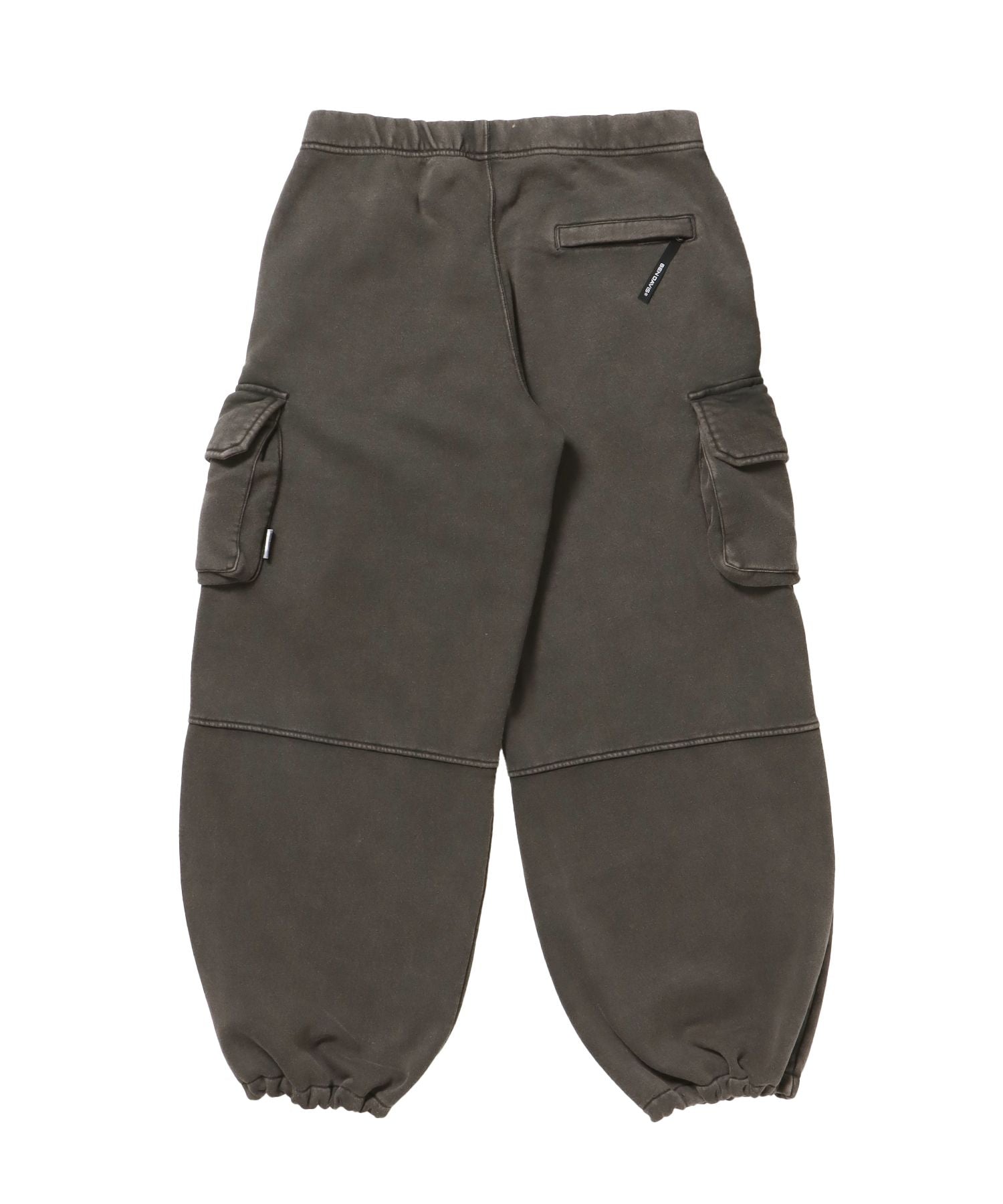 FADED SWEAT CARGO PANTS / カーゴパンツ スウェット ワイドシルエット 裏起毛 ドローコード 刺繍 ≪セットアップ着用可能≫ ダークブラウン