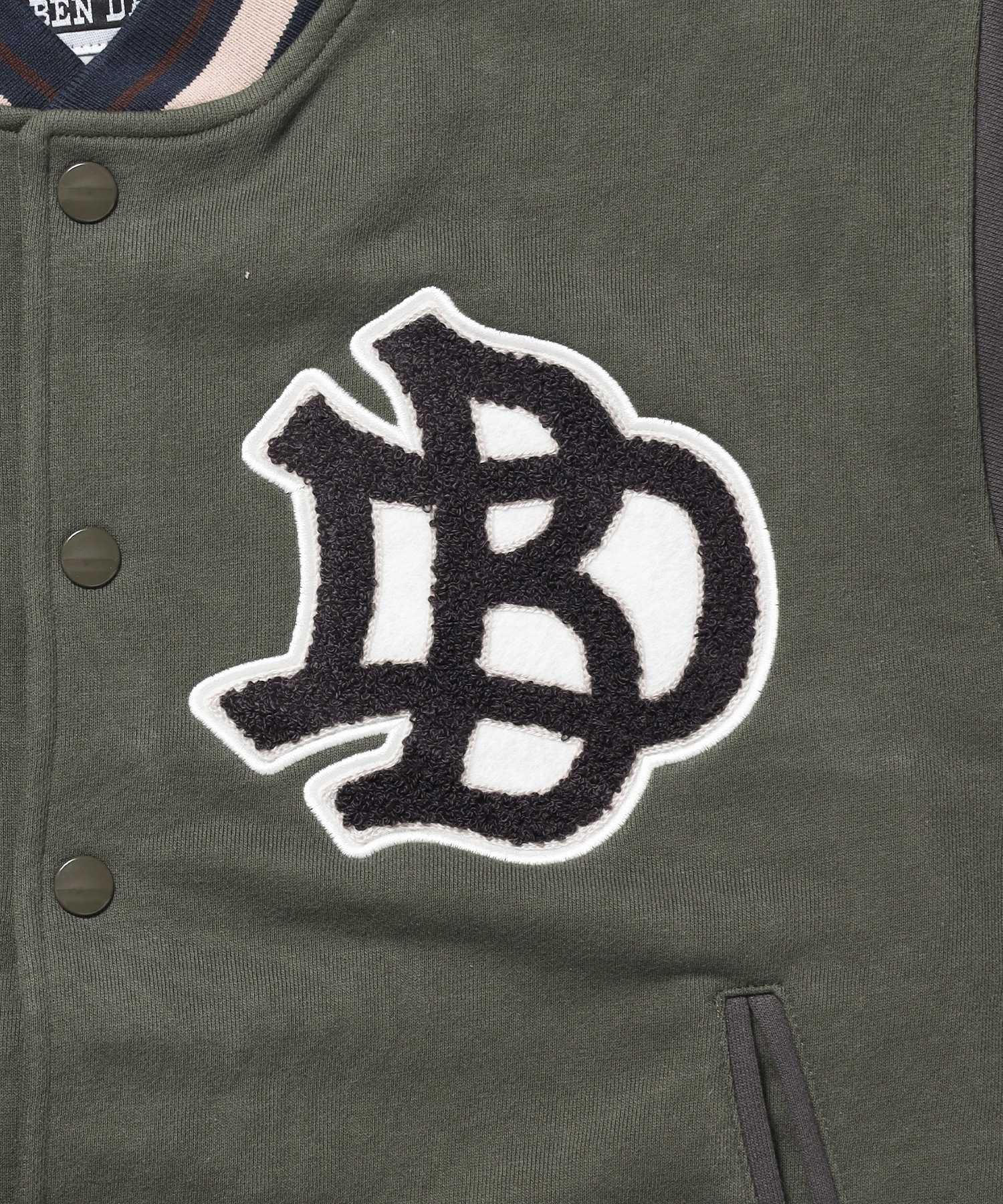 SWEAT STADIUM JACKET / スラックス ジャケット 刺繍 ワンポイント 裏毛 ワッペン カーキ