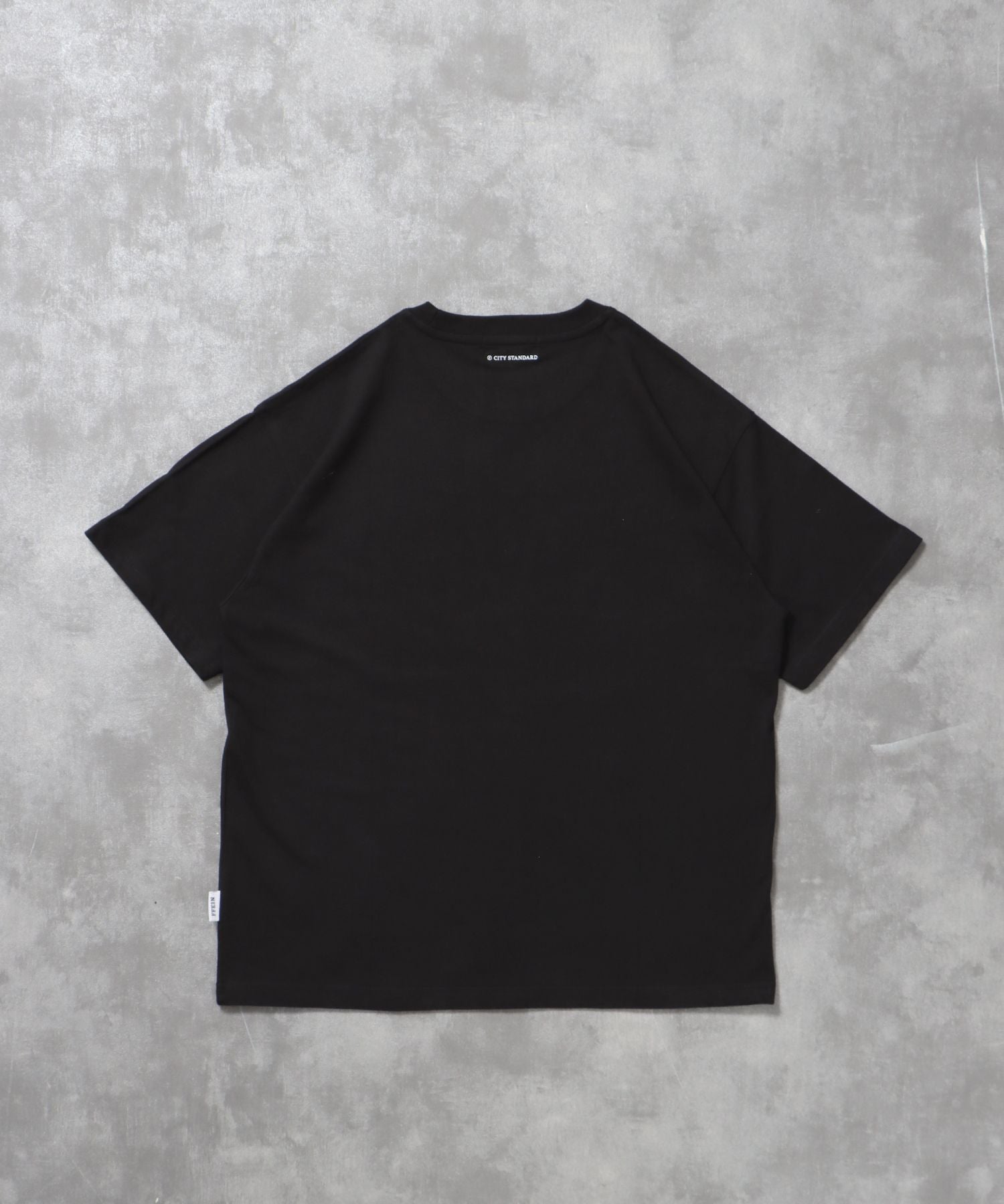 センタープリントロゴショート丈Tシャツ / Tシャツ クルーネック 半袖 プリント ブラック