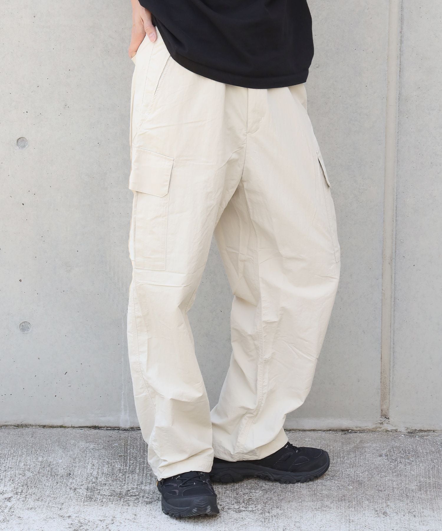 モデル:H178 Size:M アイボリー