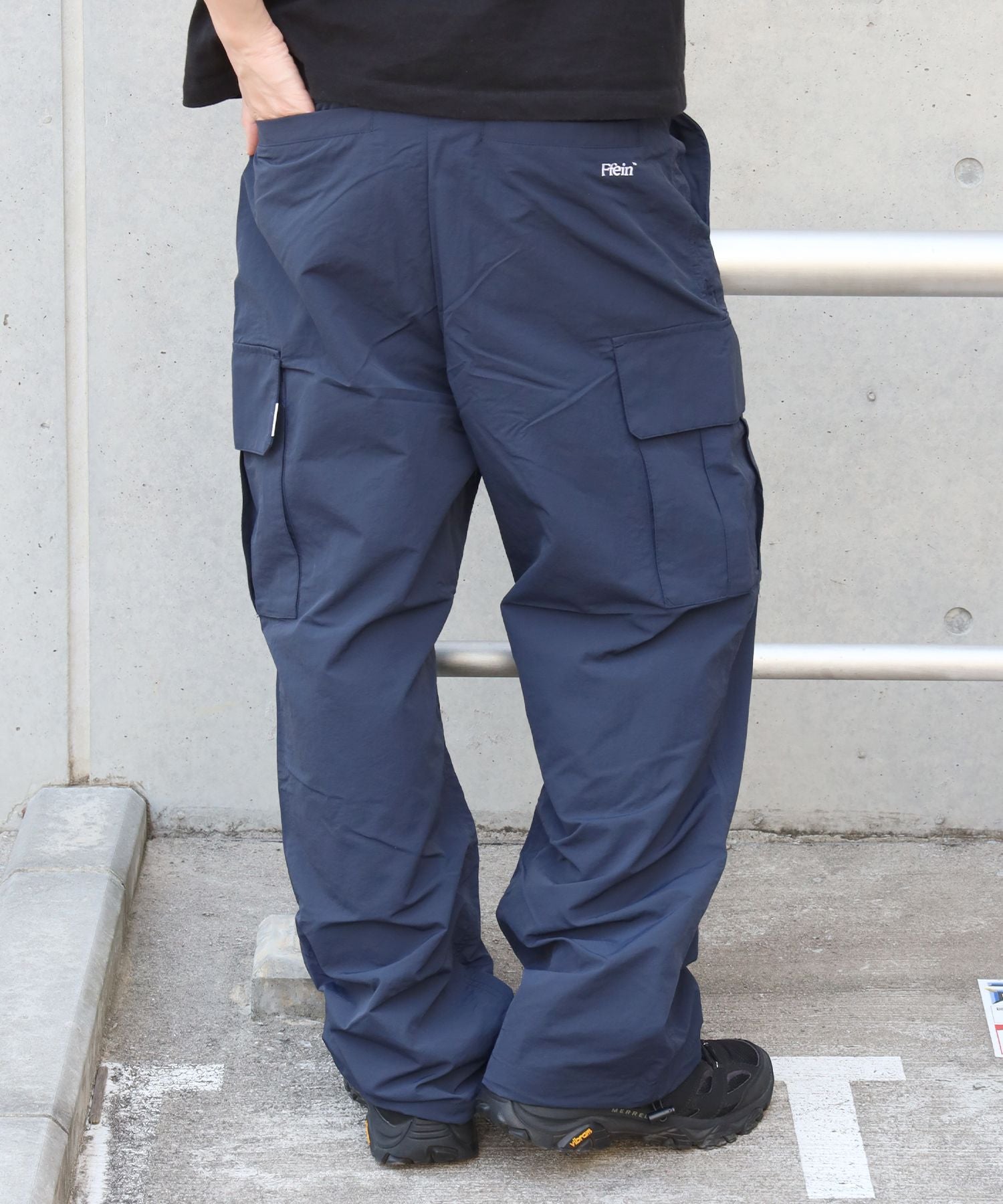 モデル:H178 Size:M ネイビー