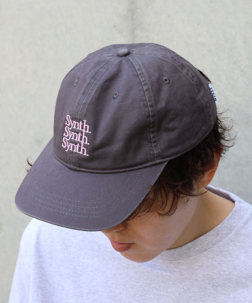 ヴィンテージライク3段刺繍キャップ / ユニセックス キャップ 帽子 雑貨 刺繍 加工 ヴィンテージライク チャコール